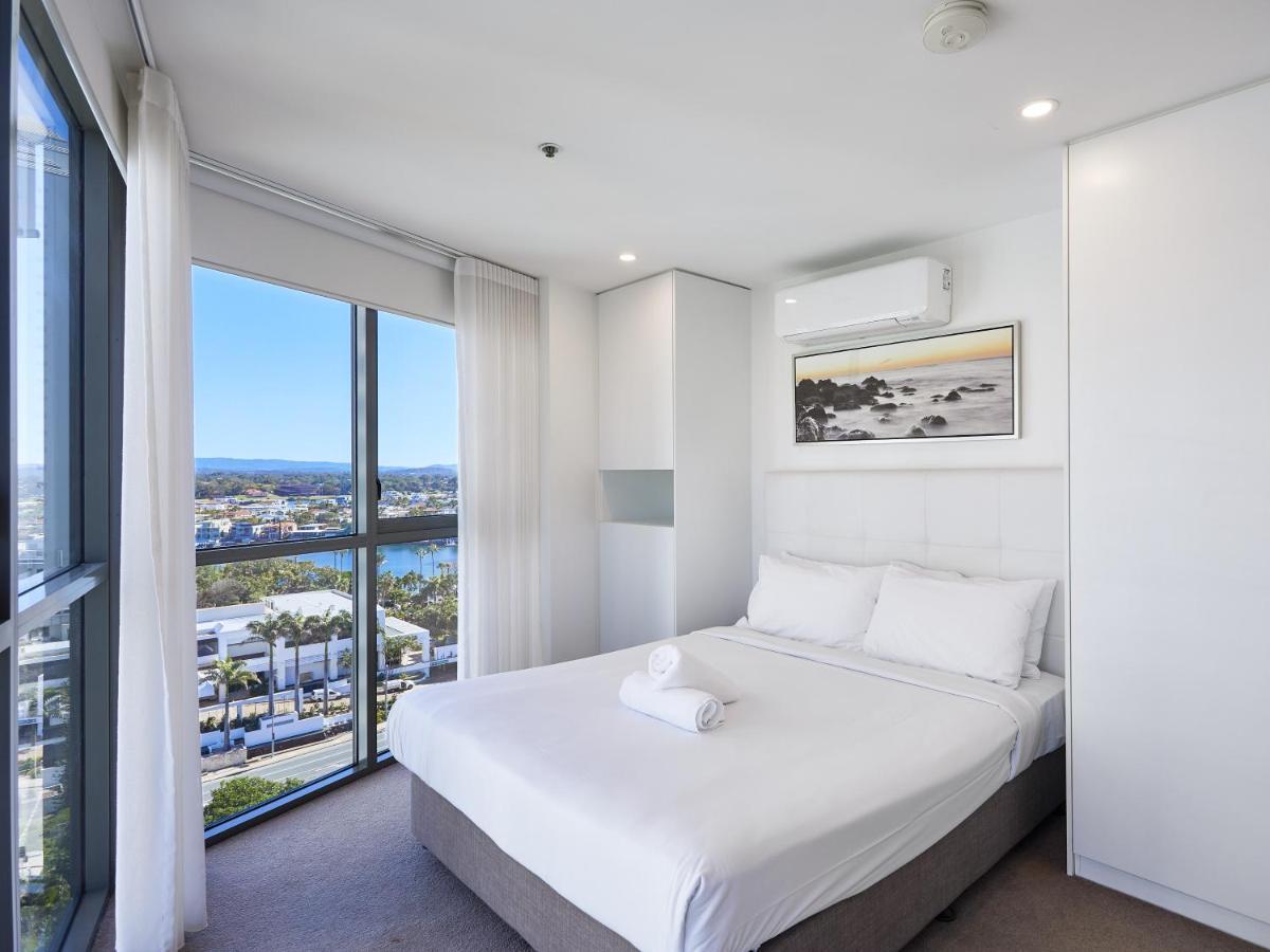 Serain Residences On Surfers Gold Coast Exterior photo