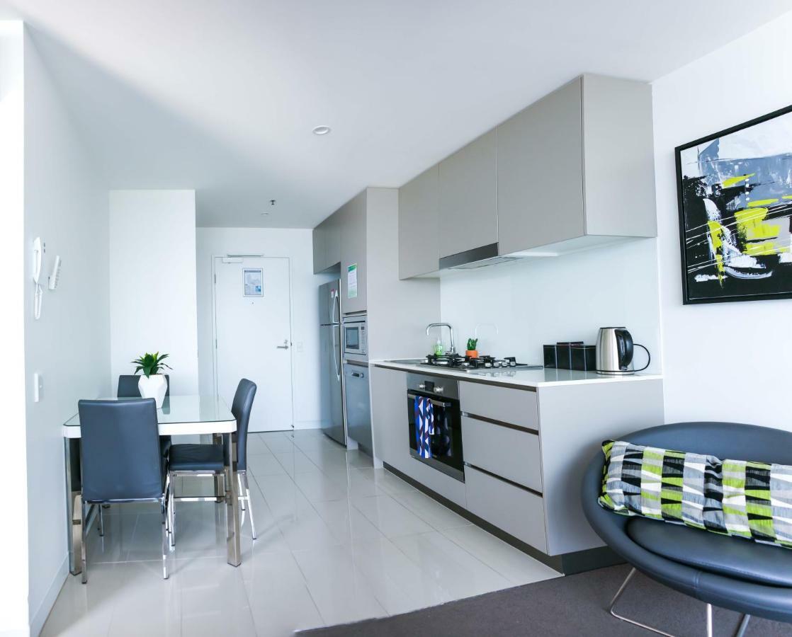 Serain Residences On Surfers Gold Coast Exterior photo