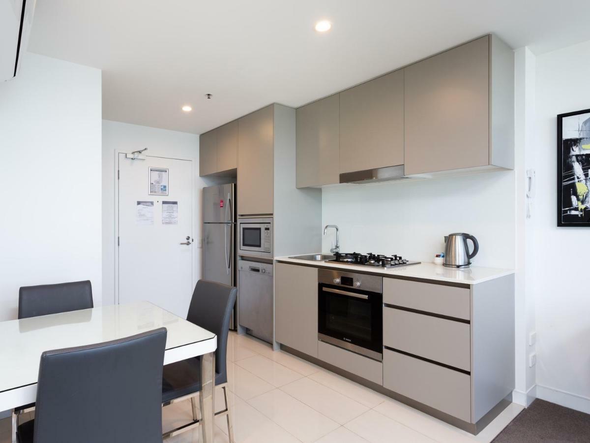 Serain Residences On Surfers Gold Coast Exterior photo